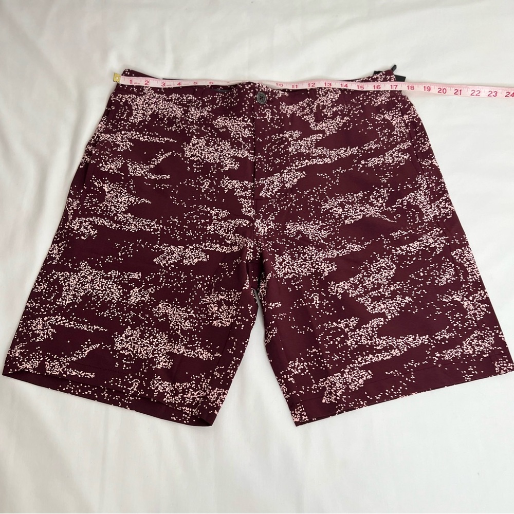 Under Armour Golf Shorts Mens 34 Burgundy Printed New